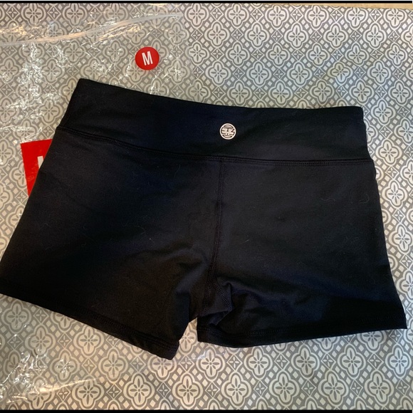NWT IAB BOOTY SHORTS (2.0) BLACK - Picture 2 of 2